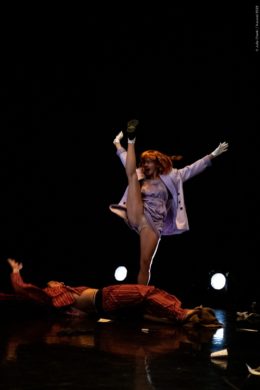 "Je t’aime à la folie" de François Lamargot, spectacle présenté dans le cadre du festival Suresnes Cités Danse, saison 23-24 au Théâtre de Suresnes Jean Vilar