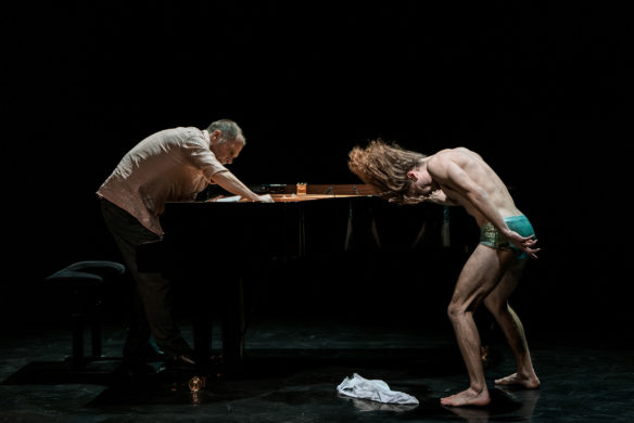 "Collages / Ravages" de Solal Mariotte, dans le cadre du festival Suresnes Cités Danse, saison 23-24 au Théâtre de Suresnes Jean Vilar