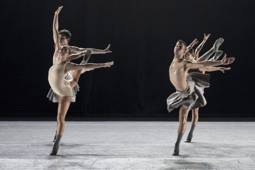 IT Dansa, Chorégraphie Cayetano Soto, Gustavo Ramírez Sansano, Ohad Naharin, Direction artistique Catherine Allard, saison 23-24 au Théâtre de Suresnes Jean Vilar