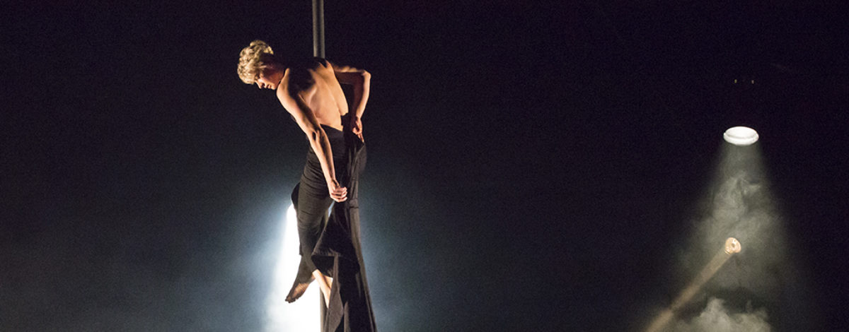 "La Chute des anges" par Raphaëlle Boitel, saison 23-24 au Théâtre de Suresnes Jean Vilar