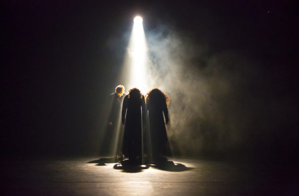 "La Chute des anges" par Raphaëlle Boitel, saison 23-24 au Théâtre de Suresnes Jean Vilar