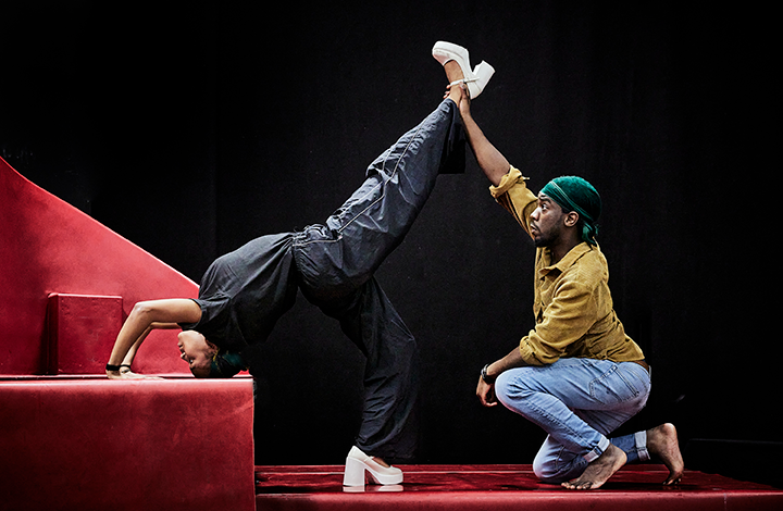 Spectacle "Mon petit cœur imbécile" de Xavier-Laurent Petit, programmé au Théâtre de Suresnes Jean Vilar dans le cadre de la saison 24-25