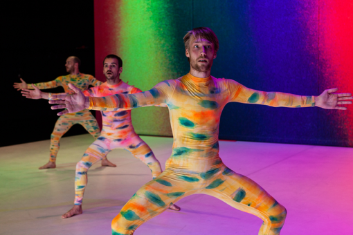 Spectacle "Simple" de Ayelen Parolin, programmé au Théâtre de Suresnes Jean Vilar dans le cadre de la saison 24-25