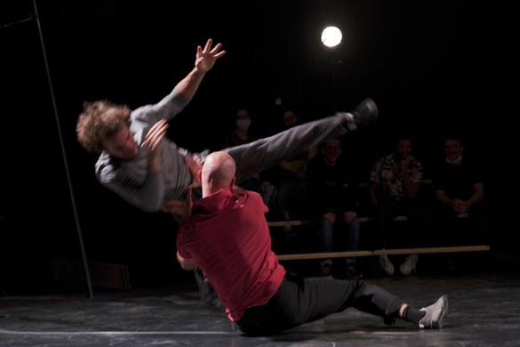 Spectacle "De bonnes raisons" de Matthieu Gary et Sidney Pin, programmé au Théâtre de Suresnes Jean Vilar dans le cadre de la saison 24-25