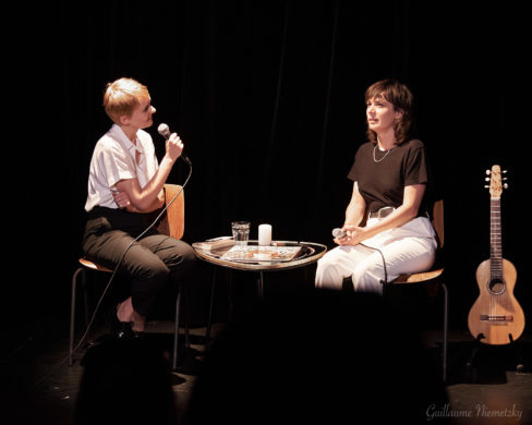 Spectacle "La Vie en vrai (Avec Anne Sylvestre)" de Marie Fortuit, programmé au Théâtre de Suresnes Jean Vilar dans le cadre de la saison 24-25