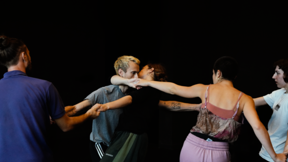 Spectacle "Agapé" de Jérémy Alberge, programmé au Théâtre de Suresnes Jean Vilar dans le cadre de la saison 24-25