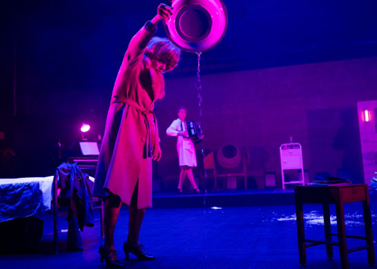 Spectacle de théâtre "Thérèse et Isabelle" de Marie Fortuit - Compagnie Les Louves à Minuit, programmé au Théâtre de Suresnes Jean Vilar pour la saison 25-26.