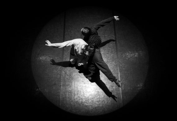 Spectacle "ENSO - boléro" chorégraphié par Mickaël Le Mer présenté au Théâtre de Suresnes Jean Vilar dans le cadre du festival Suresnes Cités Danse 2026.