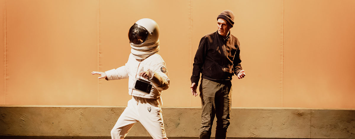 Spectacle de théâtre et de musique "Le Pays innocent" de Samuel Gallet - Collectif Eskandar, programmé au Théâtre de Suresnes Jean Vilar pour la saison 25-26.