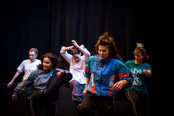 Spectacle "Imminentes" de Jann Gallois - compagnie BurnOut, présenté au Théâtre de Suresnes Jean Vilar dans le cadre du festival Suresnes Cités Danse 2026.
