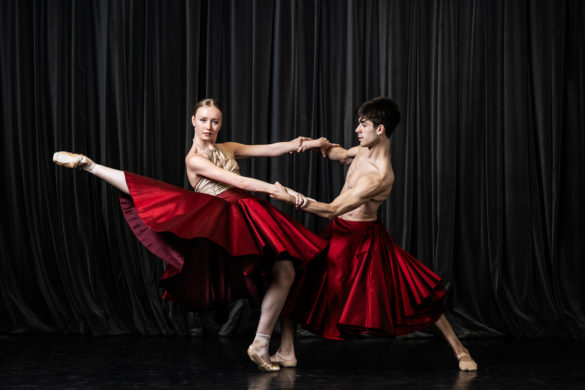 Spectacle du Junior Ballet de l'Opéra national de Paris dirigé par José Martinez présenté au Théâtre de Suresnes Jean Vilar pour la saison 25-26.