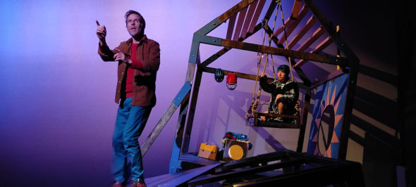 Spectacle jeune public "Icare" de Guillaume Barbot -Compagnie Coup de Poker, présenté au Théâtre de Suresnes Jean Vilar pour la saison 25-26.