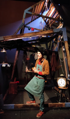 Spectacle jeune public "Icare" de Guillaume Barbot -Compagnie Coup de Poker, présenté au Théâtre de Suresnes Jean Vilar pour la saison 25-26.