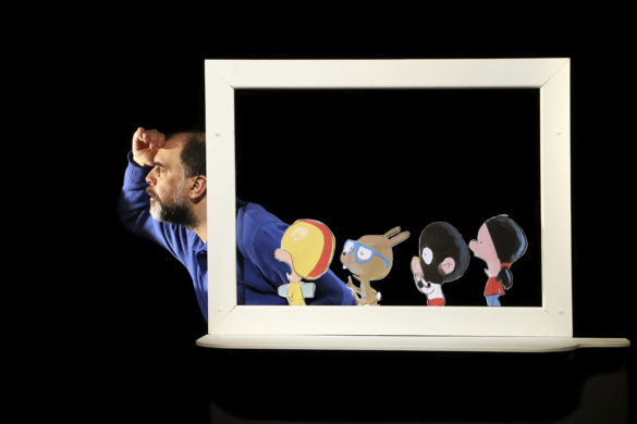 Spectacle pour jeune public "Les Quiquoi et le chien moche dont personne ne veut" mis en scène par Cécile Givernet et Vincent Munsch, adapté de l’album jeunesse éponyme de Laurent Rivelaygue et Olivier Tallec. Spectacle programmé au Théâtre de Suresnes Jean Vilar pour la saison 25-26.